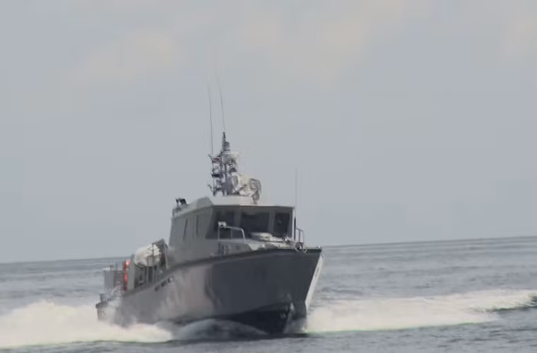 Đây cũng là lần đầu tiên Hải quân Philippines công bố hình ảnh chính thức về các tàu MPAC Mk 3 sau khi trải qua chương trình nâng cấp trị giá 11.6 triệu USD cho các tàu tấn công nhanh này. Với Typhoon MLS-ER năng lực tác chiến của MPAC Mk 3 sẽ được mở rộng lên gấp bốn lần. Nguồn ảnh: Hải quân Philippines.