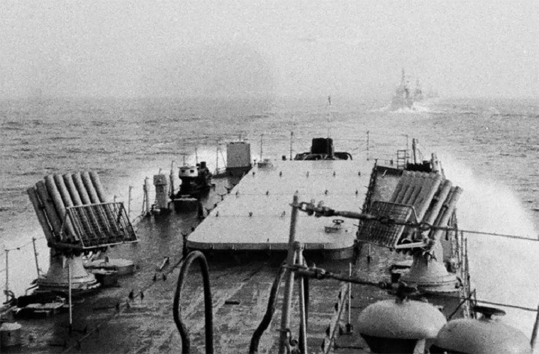 Tàu đổ bộ hạng nặng lớp Polnocny của Hải quân Liên Xô tham gia hỗ trợ vận tải đường biển tại Zapad-81. Nguồn ảnh: ruairbase.ru