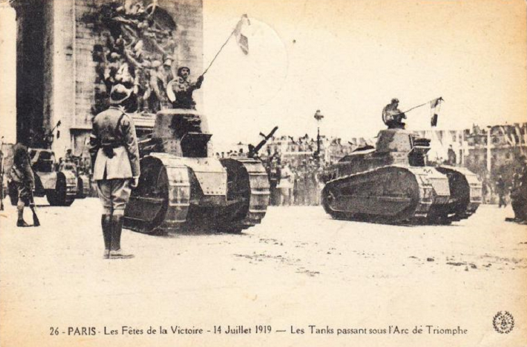 Theo đó ngay sau khi Chiến tranh Thế giới thứ 1, thực dân Pháp đã bắt đầu nghĩ tới việc củng cố quân đội của họ ở các quốc gia thuộc địa và một trong số đó có Việt Nam. Dựa trên một số tài liệu không chính thức, Quân đội Pháp bắt đầu triển khai những chiếc xe tăng đầu tiên ở Việt Nam trong đầu năm 1919 và được biên chế cho tiểu đoàn thiết giáp hạng nhẹ số 16 của nước này. Nguồn ảnh: oldthing.de.