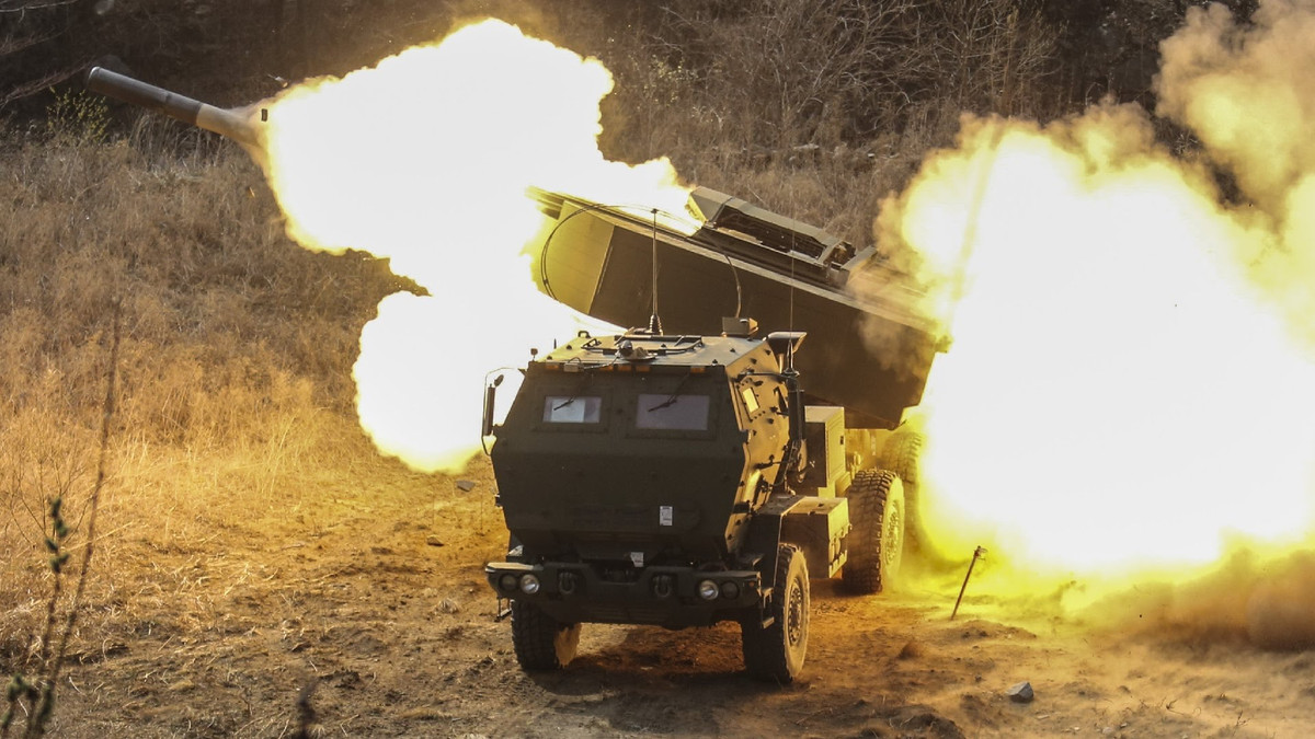 Romania mua rocket HIMARS tu My, Nga nong mat