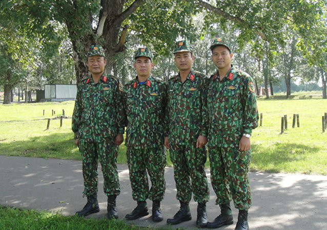 Viet Nam dang dung thu hai phan thi 