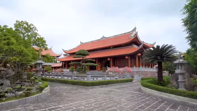 Choáng ngợp căn biệt phủ gỗ hương 4.000m2 của đại gia xứ Nghệ Choang ngop can biet phu go huong 4.000m2 cua dai gia xu Nghe