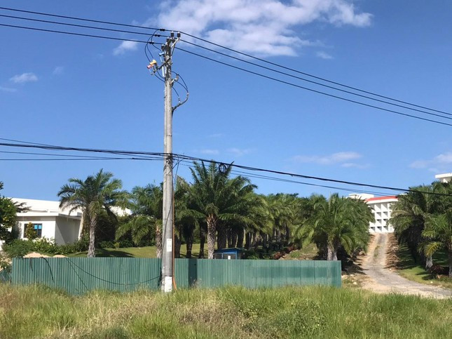 Biet gi ve Cty Cam Ranh Bayana bi phat vi xay nhieu hang muc trai phep?