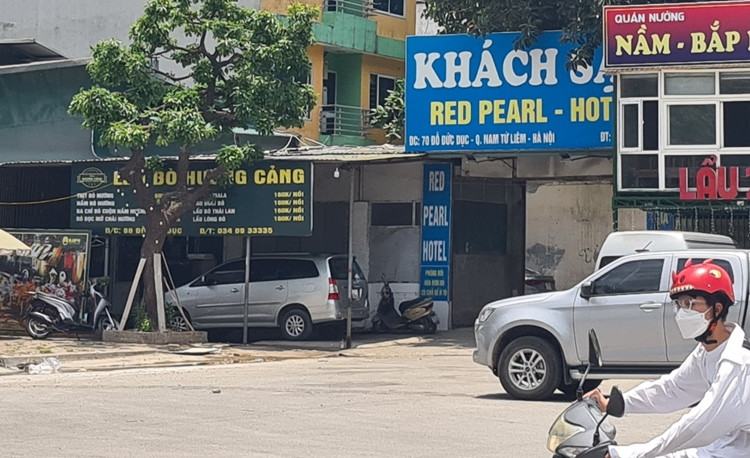 Các cơ sở kinh doanh nằm trong quy hoạch dự án khu vực đường Đỗ Đức Dục vẫn hoạt động bình thường.