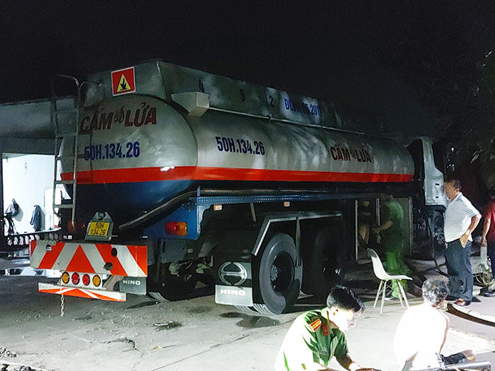 Thu doan tieu thu xang gia tinh vi cua giam doc Cty Van tai Gia Khiem-Hinh-2