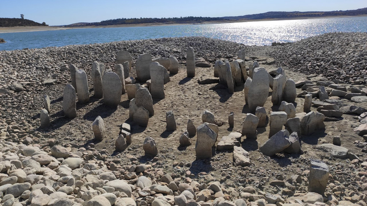 Trong năm 2022, Tây Ban Nha trải qua trận hạn hán tồi tệ nhất trong lịch sử. Nghiên cứu của các chuyên gia chỉ ra bán đảo Iberia trở nên khô hạn nhất trong hơn 1.000 năm qua.