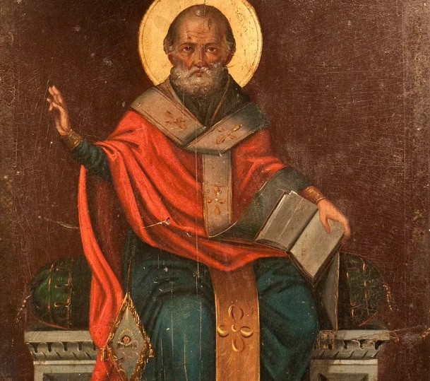 Trước đó, vào năm 2017, nền móng nhà thờ cũ được phát hiện khi các nhà nghiên cứu tiến hành khảo sát điện tử và tìm ra khoảng trống giữa sàn và nền đất. Sau đó, họ làm việc cẩn thận để dỡ sàn của nhà thờ Đông La Mã mà không phá hủy tàn tích bên dưới.