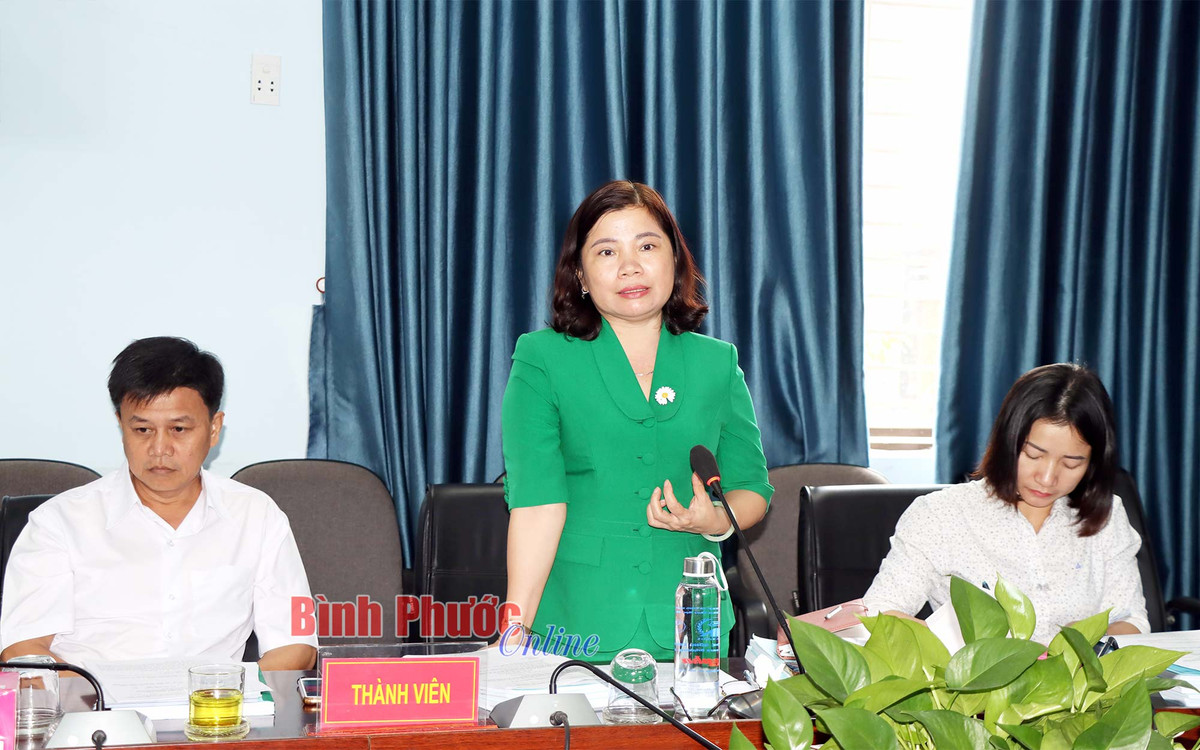 Chuối chân voi là loài thực vật sống độc lập, chỉ tái sinh duy nhất bằng nảy mầm, phân bố không phổ biến, lại có tác dụng y học nên bị người dân khai thác cạn kiệt. Vì vậy, cơ quan chức năng và các chuyên gia trong thời gian qua lên kế hoạch và thực hiện bảo tồn, phát triển loài chuối này. Ảnh: Báo Bình Phước.