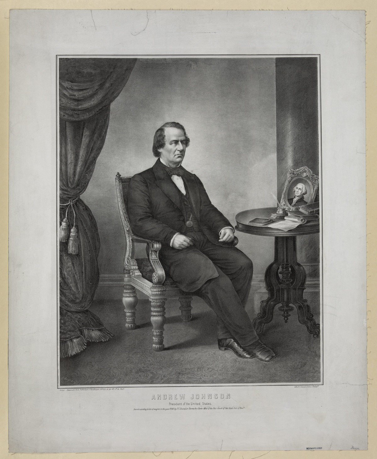 Cuốn hiến pháp này được dùng để làm gối kê đầu cho cố Tổng thống Andrew.