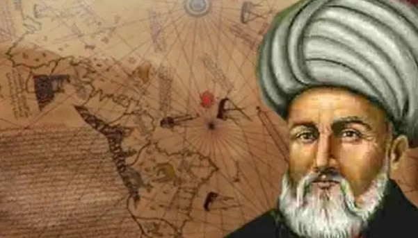 Tiếp đến, vùng Queen Maud Land, bờ biển phía Bắc Nam Cực cũng được thể hiện chi tiết trong bản đồ Piri Reis. Điều khó tin là con người lần đầu tiên đặt chân đến Nam Cực là vào những năm 1820. Điều này có nghĩa ông Hagii đã vẽ bản đồ này trước khi con người khám phá Nam Cực hơn 300 năm.