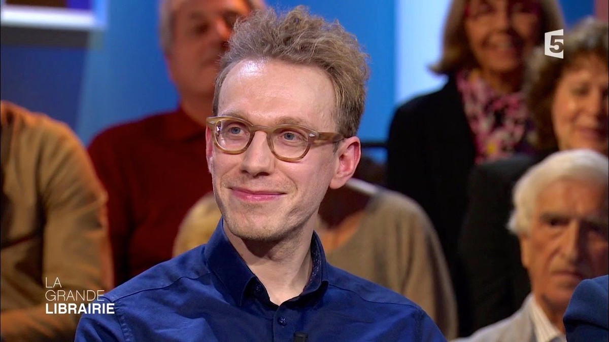 Dù mắc căn bệnh này nhưng anh Daniel lại sở hữu bộ não đặc biệt nhất thế giới. Đó là việc anh có thể nhìn thấy những con số có hình dạng, màu sắc và cấu tạo khác nhau.