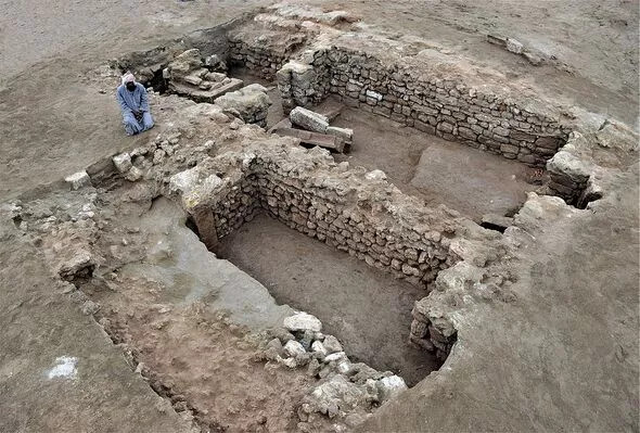 Thể hiện tinh thần độc lập, Blemmyes vẫn trung thành với các truyền thống tôn giáo cổ đại và bảo tồn một hệ thống tín ngưỡng siêu hình trái ngược với tín ngưỡng La Mã hậu thế kỷ thứ 4.