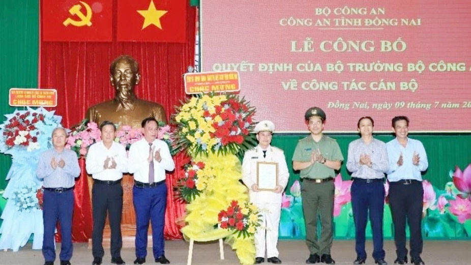 Đồng Nai: Ông Lê Mạnh Hùng làm Phó giám đốc Công an tỉnh Dong Nai: Ong Le Manh Hung lam Pho giam doc Cong an tinh