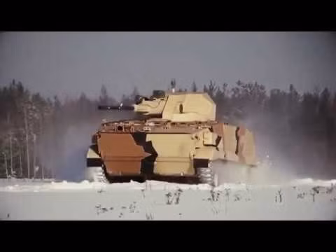 Sự đặc biệt của khẩu pháo 57mm này là rất mạnh cho nhiệm vụ mặt đất và kiêm luôn nhiệm vụ của pháo phòng không.