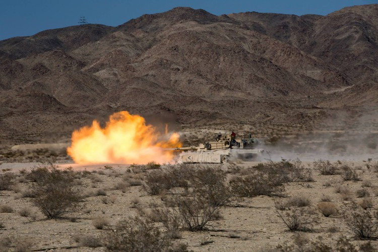 Có thể đây là lý do khiến Mỹ bất ngờ triển khai xe tăng hạng nặng cùng khí tài tối tân trở lại Syria.