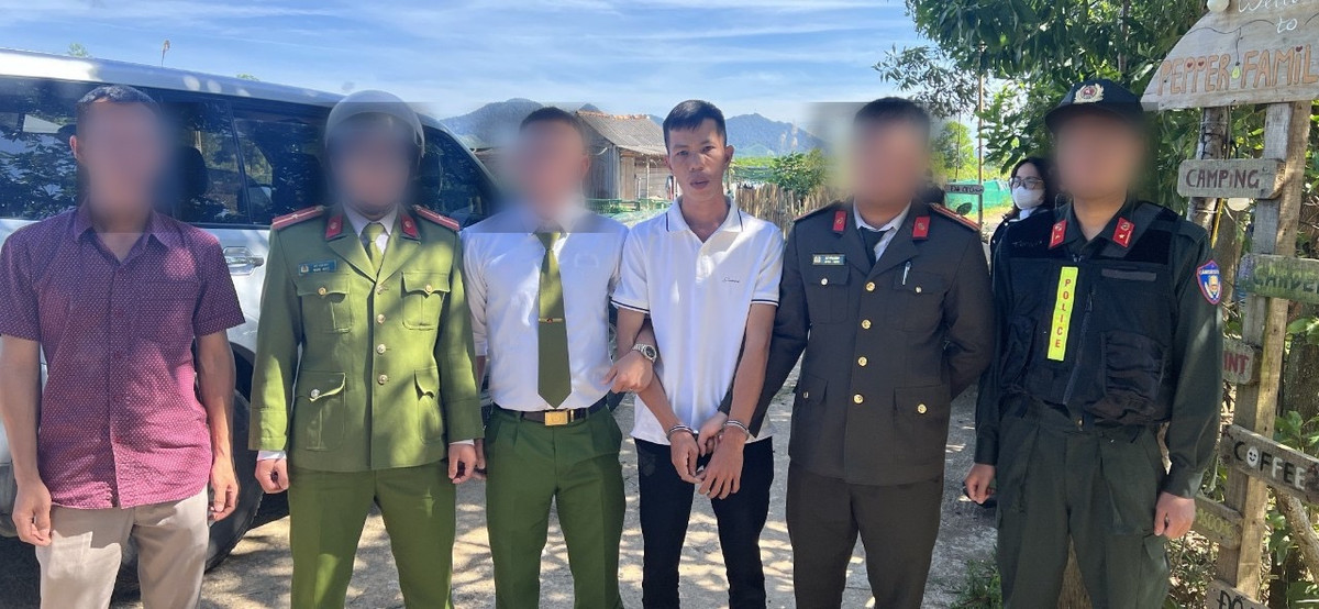 Cong an Thua Thien Hue bat nhanh 2 doi tuong cuop ngan hang