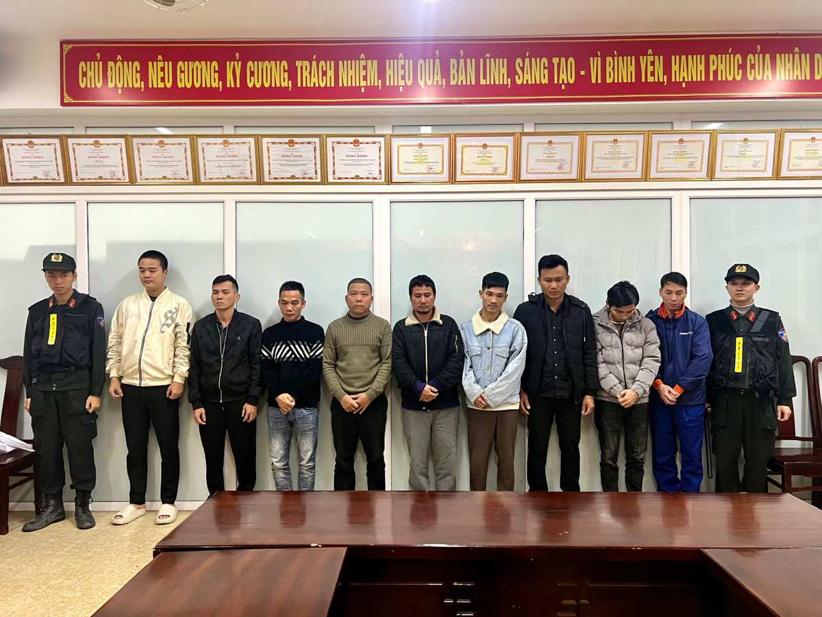 Phá đường dây cá độ bóng đá với số tiền hơn 3,5 triệu USD Pha duong day ca do bong da voi so tien hon 3,5 trieu USD