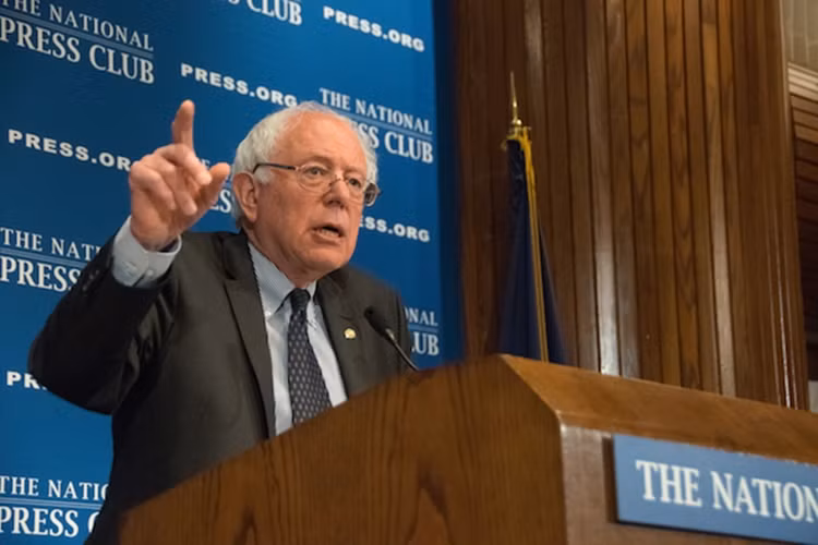 Phuong Tay phai chon “chong khung bo” hay “chien tranh lanh moi”