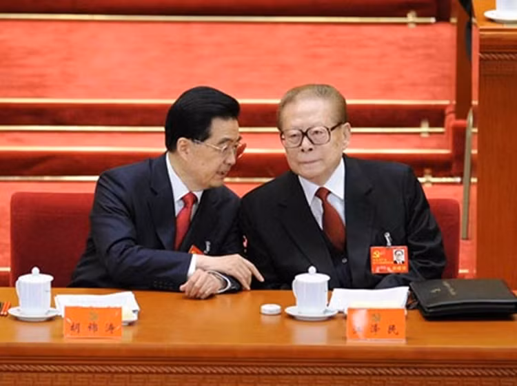 Ong Giang Trach Dan co du le duyet binh o Bac Kinh?