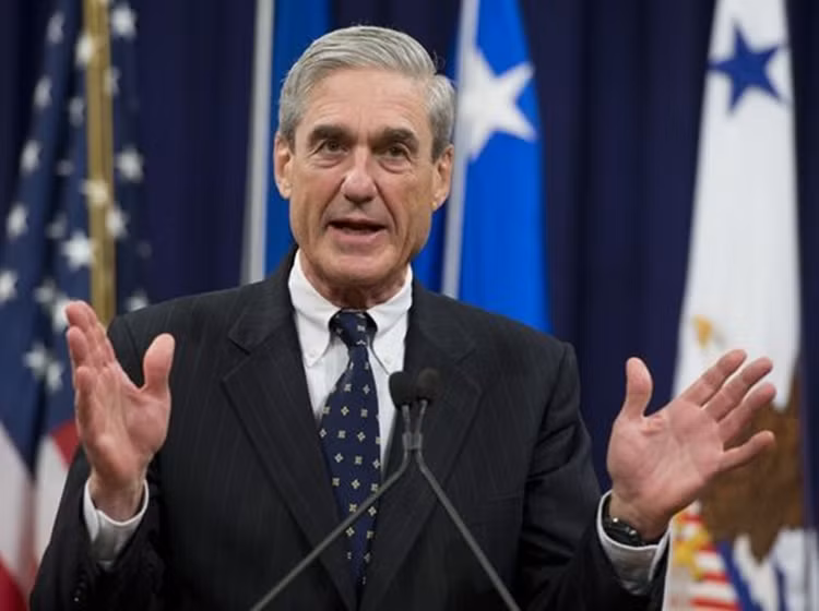 Chan dung cong to vien khien Tong thong Trump e ngai