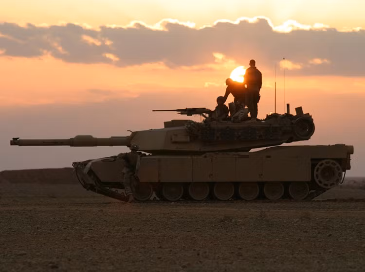 Iraq chong phien quan IS: Tu danh chan den phan cong