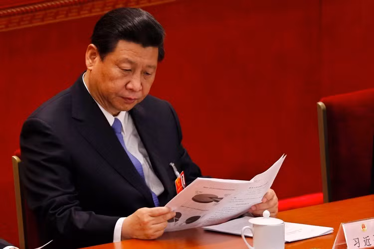 Trung Quoc lang le bo tri som nhan su cap cao?