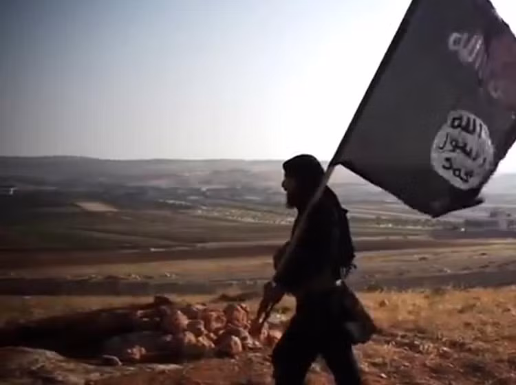 Lam gi de danh bai Nha nuoc Hoi giao?