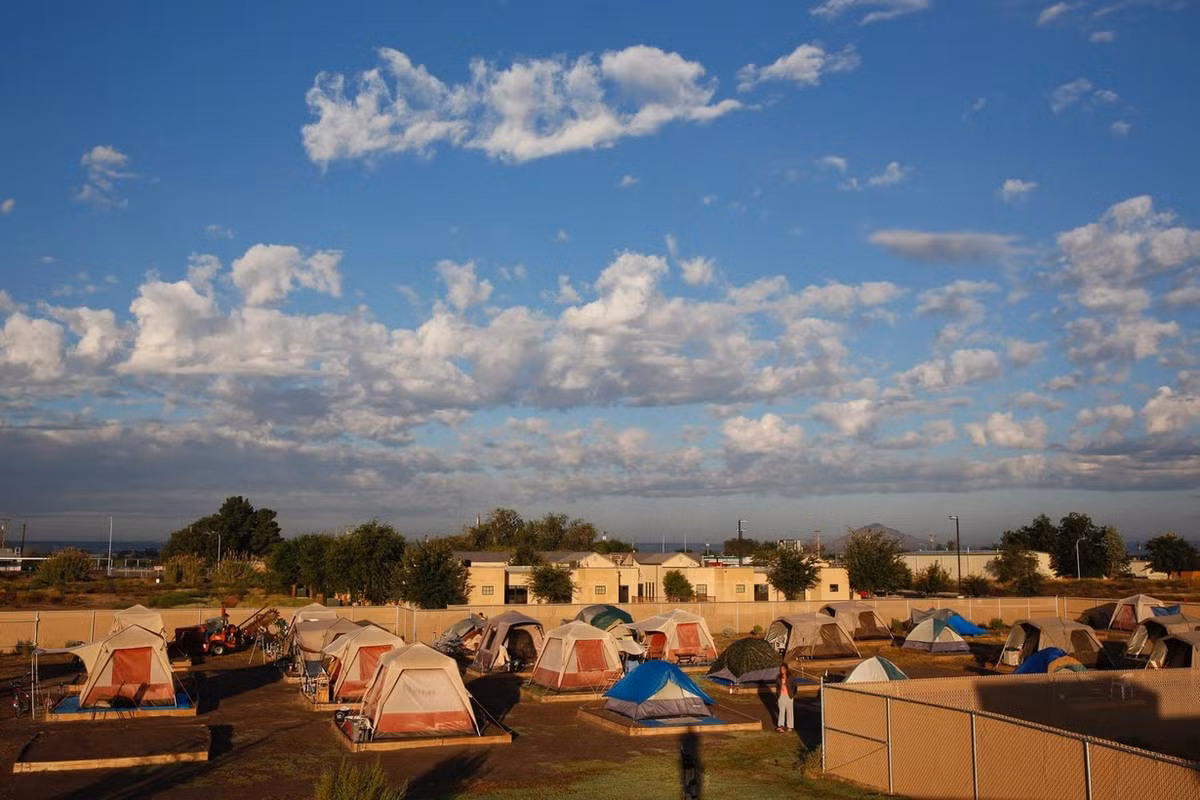 "Làng lều bạt" Hope ở Las Cruces, bang New Mexico.