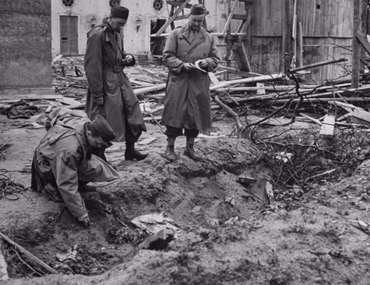 Nhung ngay cuoi cung cua trum phat xit Hitler-Hinh-5