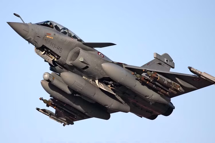 Phap phai dua quan vao Libya danh phien quan IS-Hinh-2