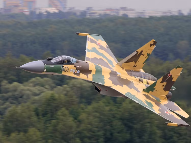 Su-35S “chap canh” cho Trung Quoc thong tri Bien Dong-Hinh-3
