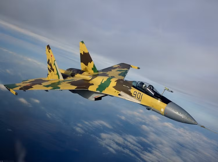 Su-35S “chap canh” cho Trung Quoc thong tri Bien Dong