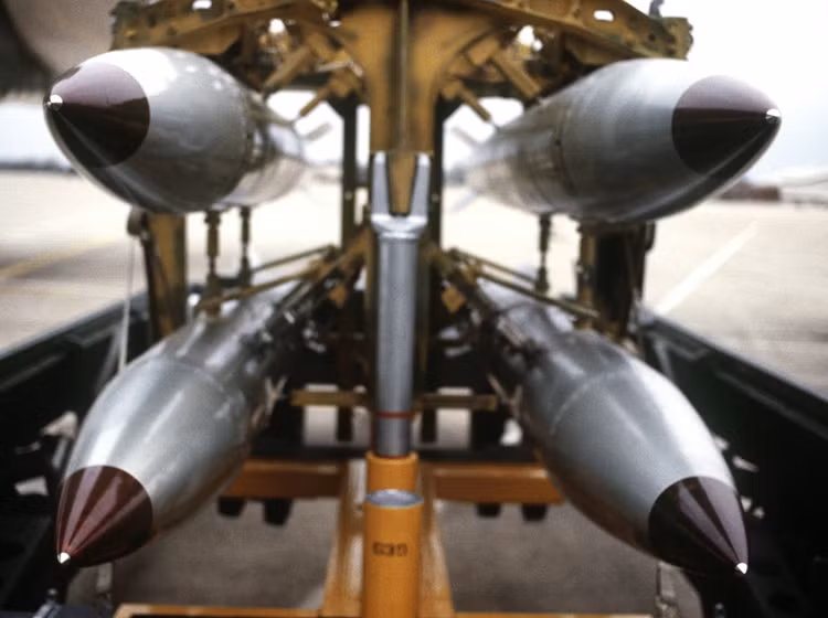 Vu khi hat nhan My sat nuoc Nga: “Loi bat cap hai”