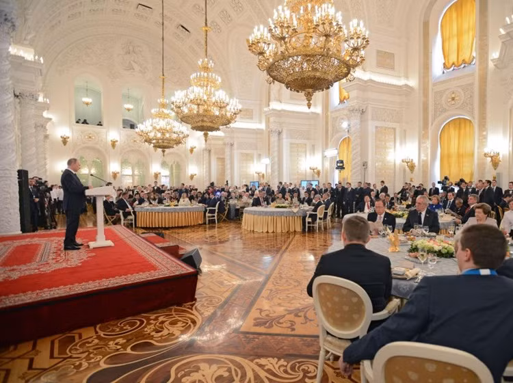 Tổng thống Vladimir Putin phát biểu tại lễ tiếp tân nhân dịp kỷ niệm 70 năm Ngày Chiến thắng trong Chiến tranh Vệ quốc Vĩ đại.