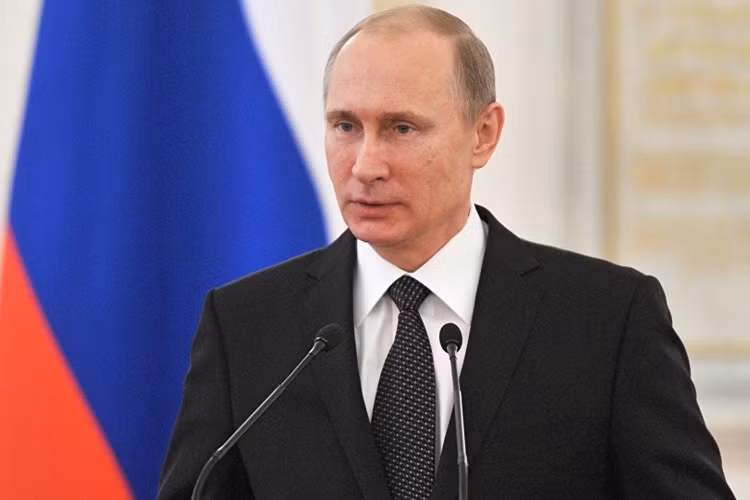 Tong thong Putin noi ve tinh hinh the gioi