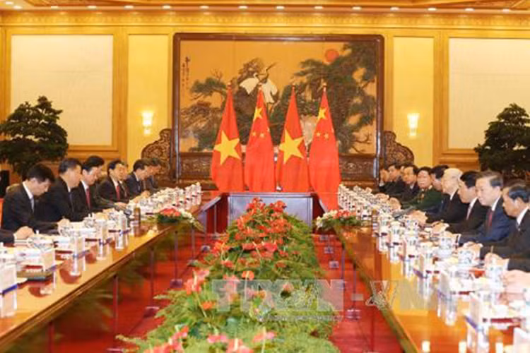 Tong Bi thu Nguyen Phu Trong hoi dam voi Tong Bi thu, Chu tich Trung Quoc Tap Can Binh