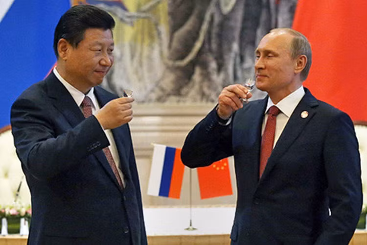 Vi sao Nga kho “xoay truc” sang Chau A?