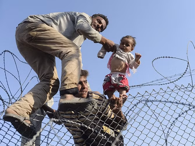 Chum anh nguoi Syria xe rao sang Tho Nhi Ky-Hinh-4