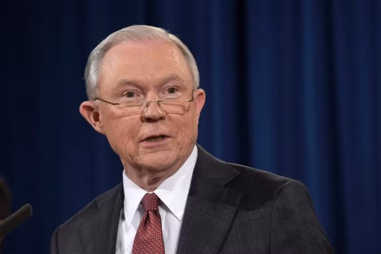 Bo truong Tu phap My bac bo cao buoc thong dong voi Nga