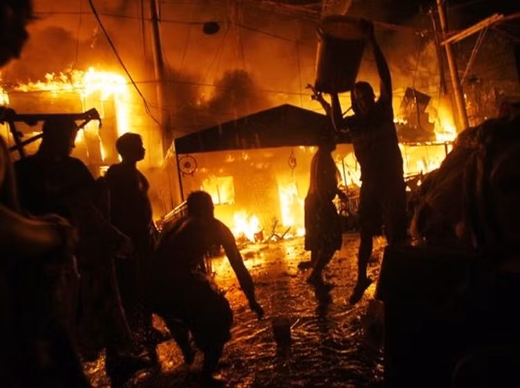 Chay lon o Manila thieu trui gan 1.000 can nha