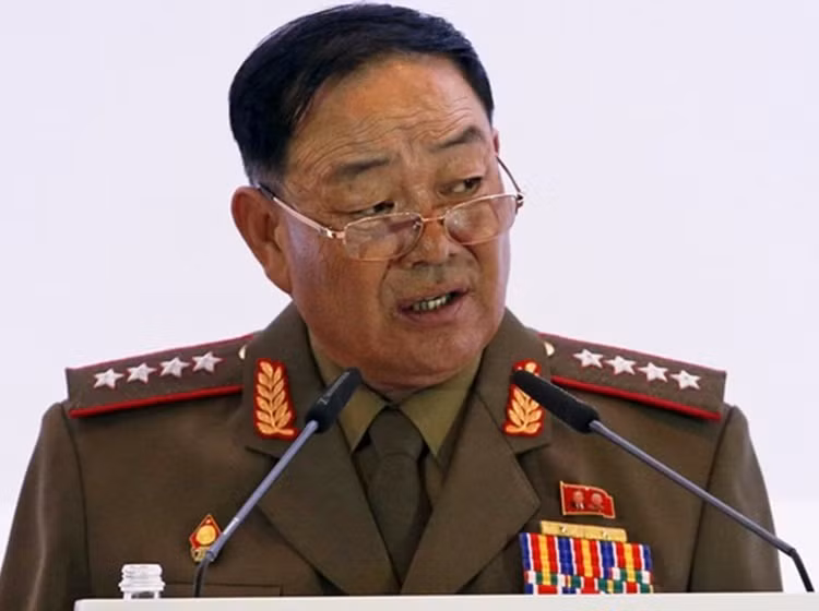 Chuyên gia Nga Georgy Toloraya nghi tin Bộ trưởng Quốc phòng CHDCND Triều Tiên Hyon Yong-chol bị xử tội phản quốc vì “ngủ gật” là ... tin vịt.