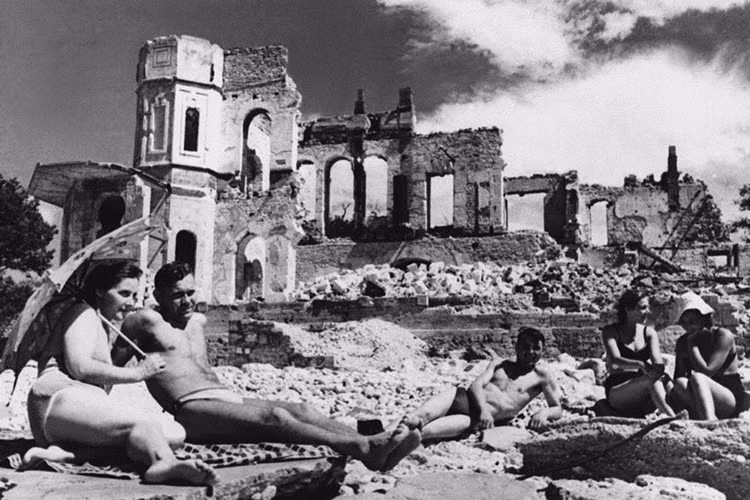 The chien II qua ong kinh nhiep anh gia Lien Xo-Hinh-11