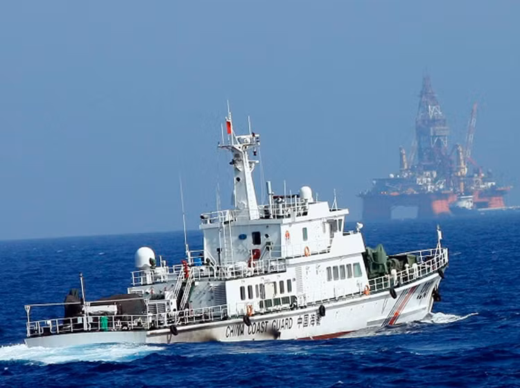 “Ngao op” Haiyang Shiyou 981 tro lai Bien Dong