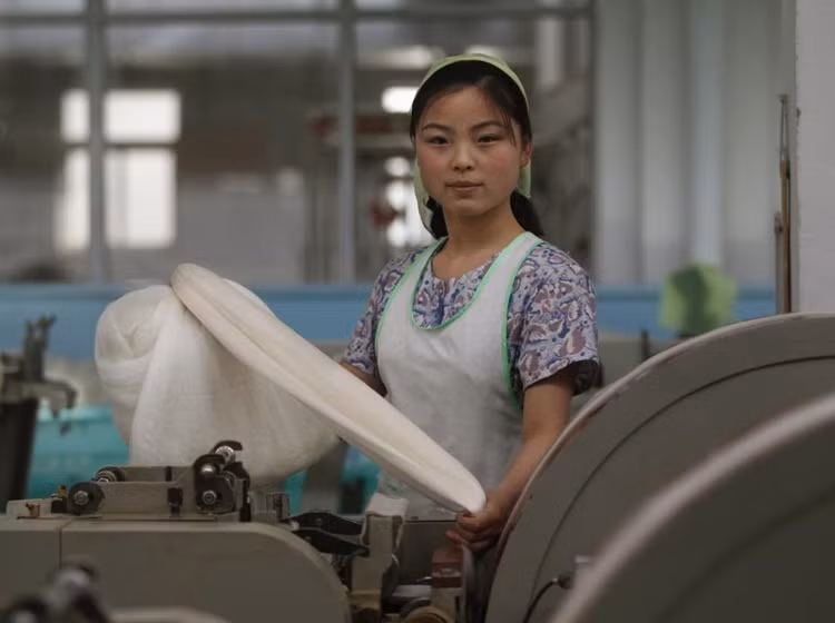 Ve dep cua phu nu Trieu Tien trong lao dong