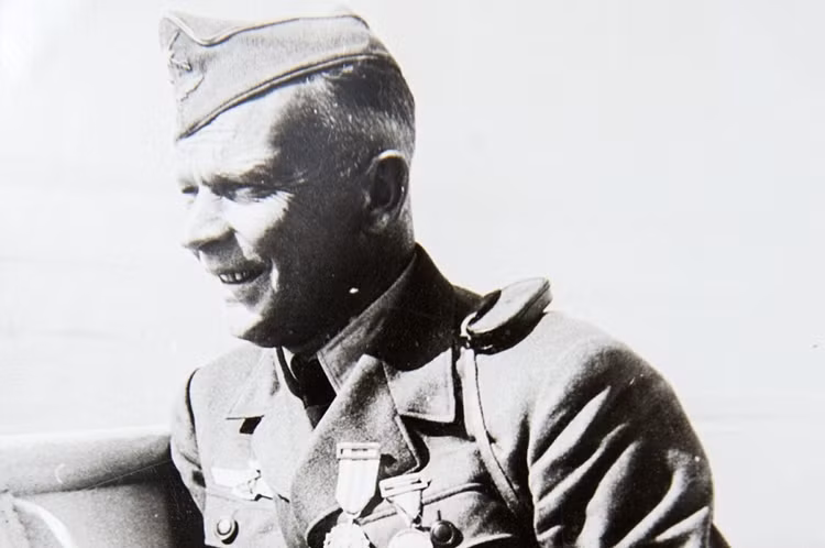 Thống soái Wolfram von Richthofen trong cuộc nội chiến Tây Ban Nha.