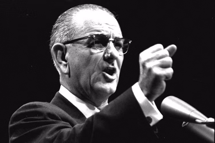 Hai tháng sau khi nổ ra cuộc Tổng tiến công và nổi dậy Tết Mậu Thân 1968, Tổng thống Lyndon B. Johnson đã không ra tranh cử chức tổng thống Mỹ trong cuộc bầu cử cuối năm 1968. Ảnh AP