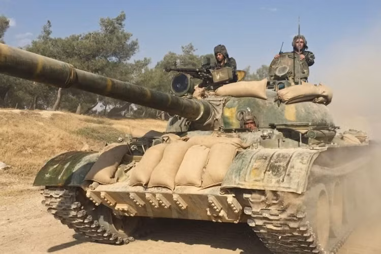 Quan doi Syria tiep tuc tan cong cac vi tri IS