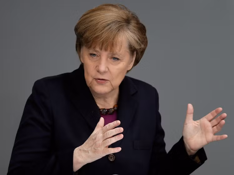 Thủ tướng nước chủ nhà Angela Merkel đã đưa vấn đề biến đổi khí hậu và phát triển bền vững lên đầu chương trình nghị sự.
