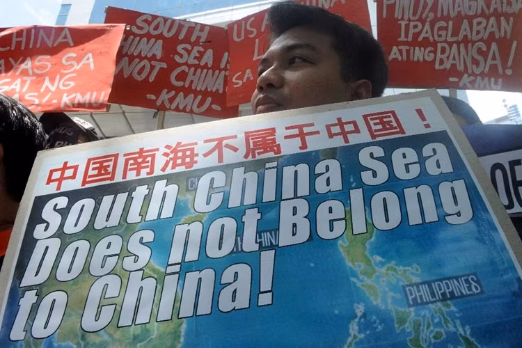 Trung Quoc lan dat o quan dao Truong Sa