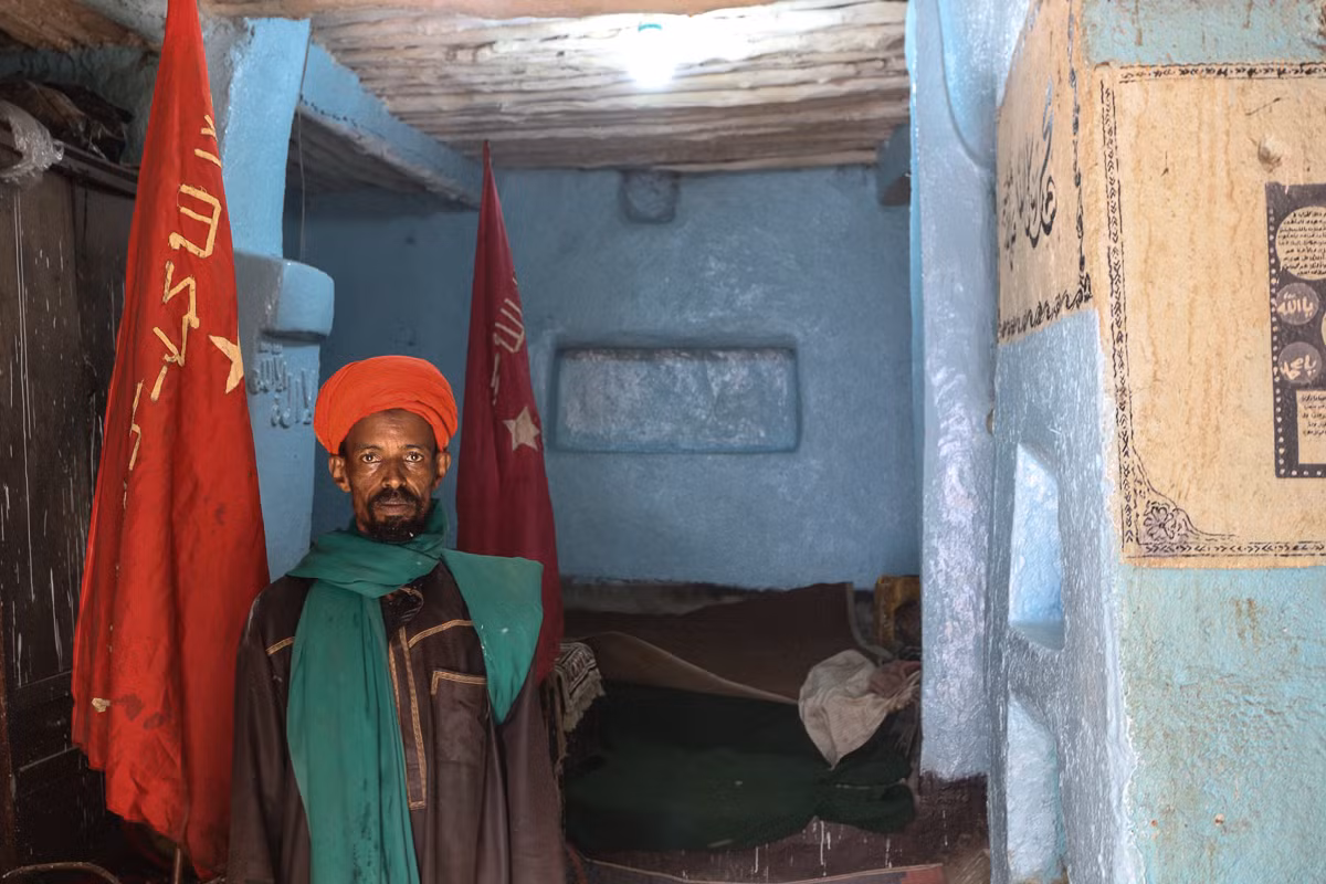 Việc thờ cúng các vị thánh ở Harar đã phát triển các nghi lễ zikri vốn được coi là một trong những yếu tố văn hóa độc đáo ở thành phố này. Ảnh: Al Jazeera